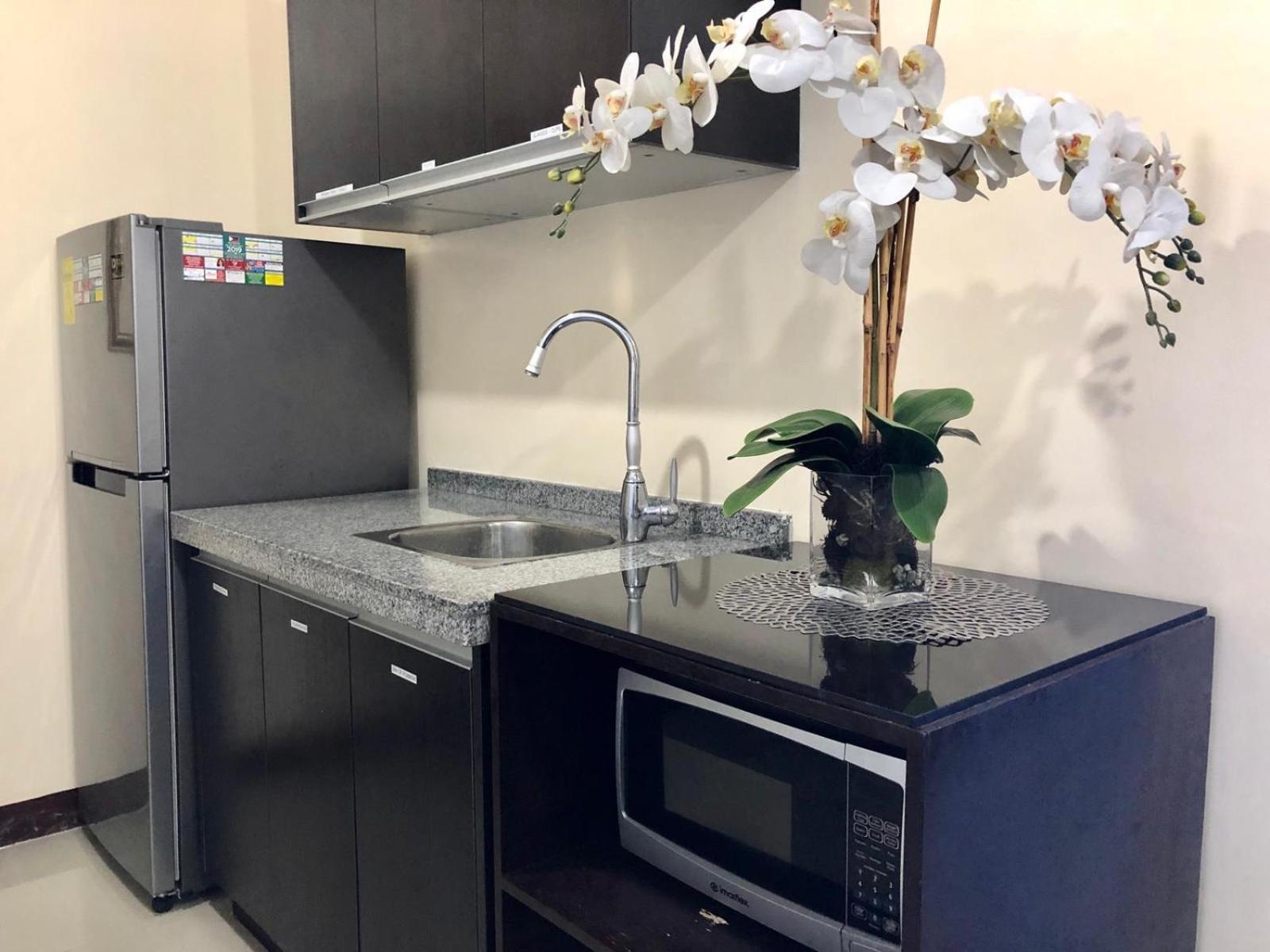 Affordable Makati Apt Manila Eksteriør billede
